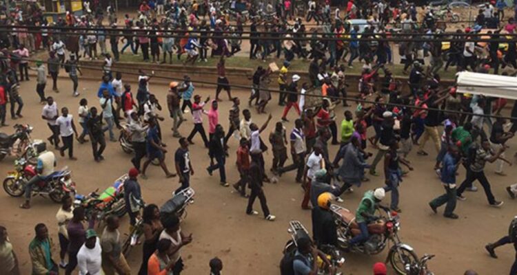 Manifestations des citoyens et de la société civile dans le Nord-Ouest – Communiqué de Maurice KAMTO